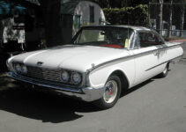 1960 Ford Starliner