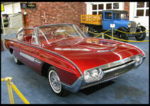 1963 Ford Thunderbird