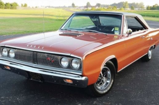 1967 Dodge Coronet RT muscle car