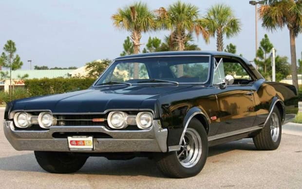 1967 Oldsmobile Cutlass 442 Holiday Coupe
