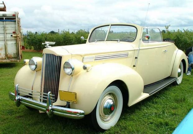1939 Packard Super Eight convertible