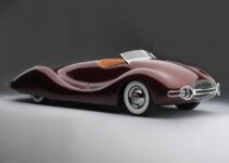 1948 Buick Streamliner