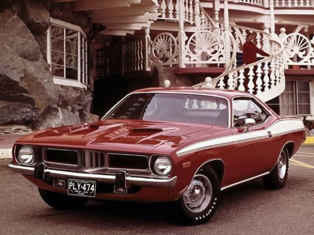 Plymouth Hemi Cuda muscle car