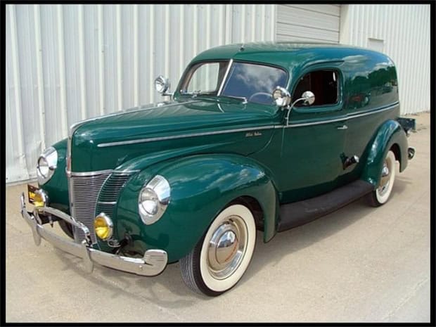 1940 Ford Deluxe old car