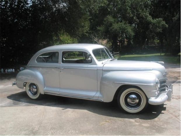 1946 Plymouth Special Deluxe old car