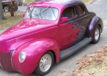 1939 Ford 5-window Coupe