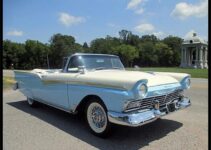 1957 Ford Fairlane 500