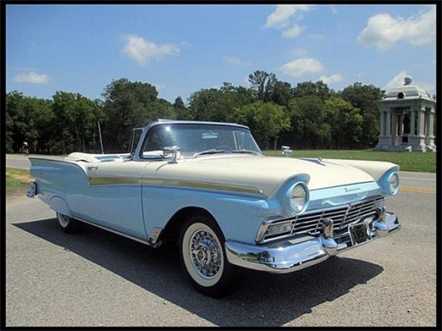 1957 Ford Fairlane 500 - Nostalgic Rides