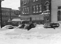 Old Cars in a Snowstorm |Vintage Cars