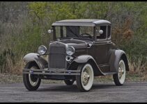 1930 Ford Model A Coupe | Antique Car