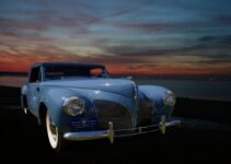 Lincoln Continental | Old Car