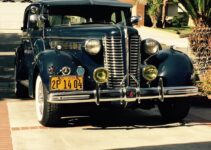 1938 Buick Roadmaster | Old Car