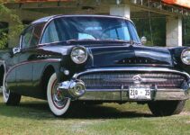 1957 Buick Roadmaster | Old Car