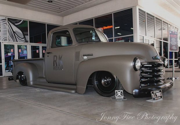 JonnyFivePhotography‎semashowstopper1950-3windowlaidoutonAccuairsuspension.
