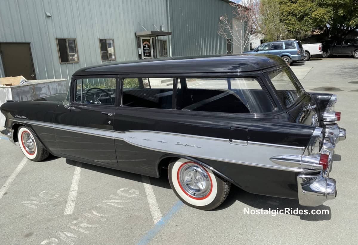1957-Pontiac-Safari-Wagon-5