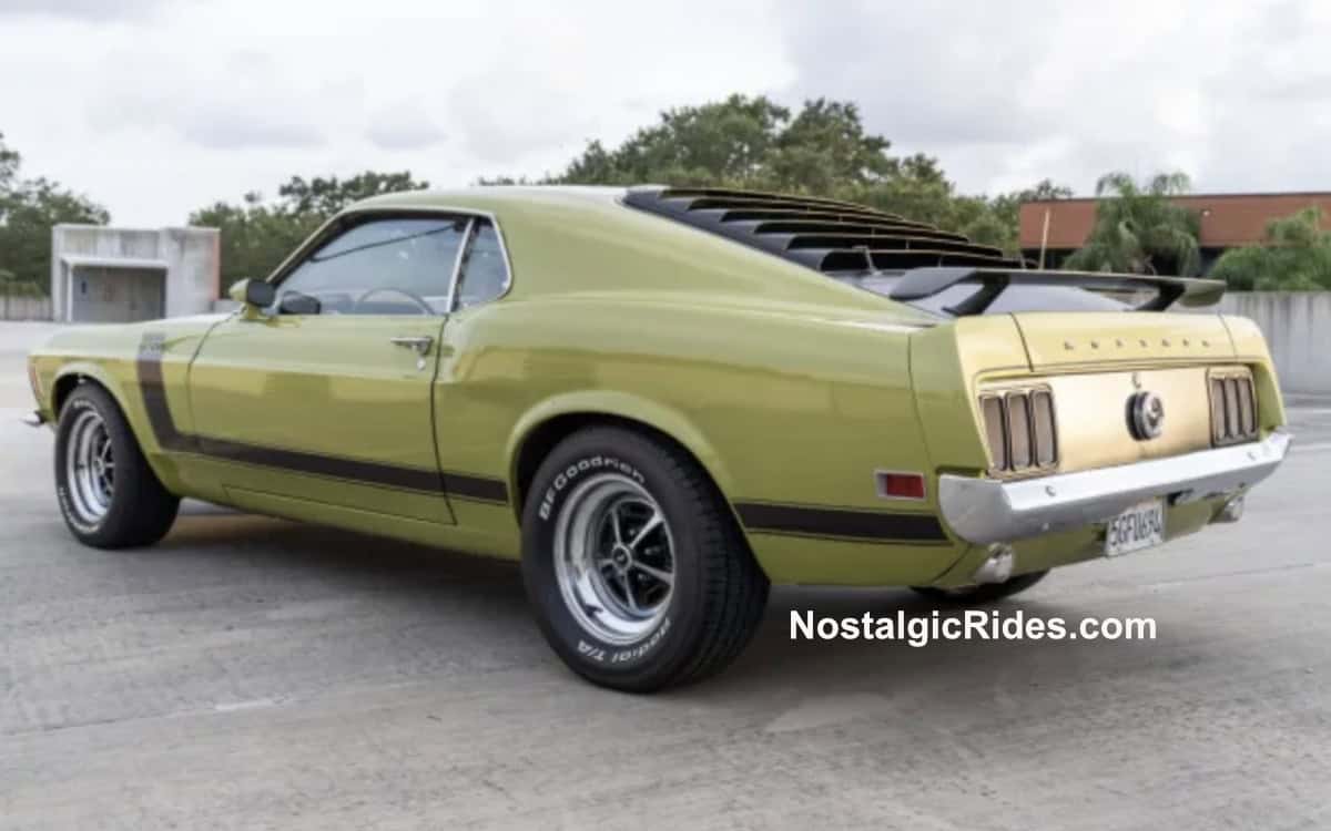 1970-Ford-Mustang-Boss-302-green-2