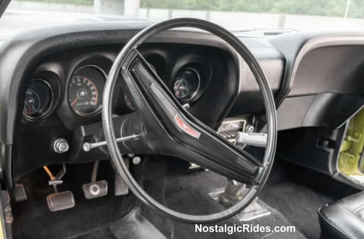 1970-Ford-Mustang-Boss-302-green-6