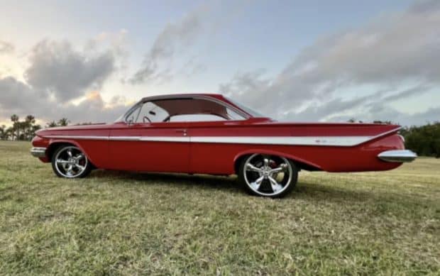 1961-chevrolet-impala-red-3