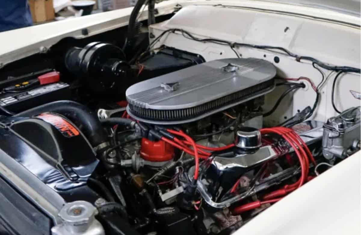 1956-Ford-Customline-2door-6