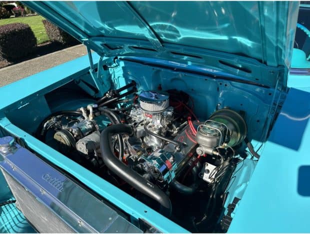 1957-Chevrolet-Bel-Air-LightBlue-2