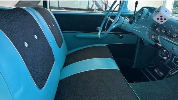 1957-Chevrolet-Bel-Air-LightBlue-5