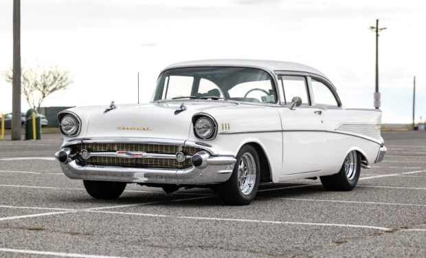 1957-Chevy-210-White-1