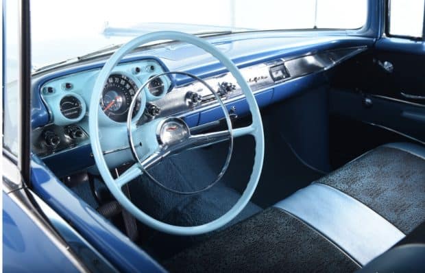1957-Chevy-Bel-Air-LightBlue-4