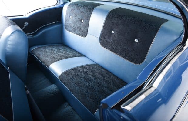 1957-Chevy-Bel-Air-LightBlue-5