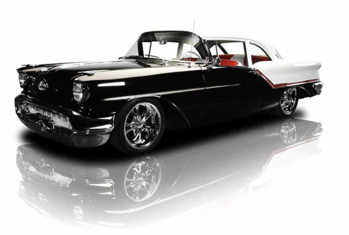 1957-Oldsmobile-Golden-Rocket-88-300hp-2