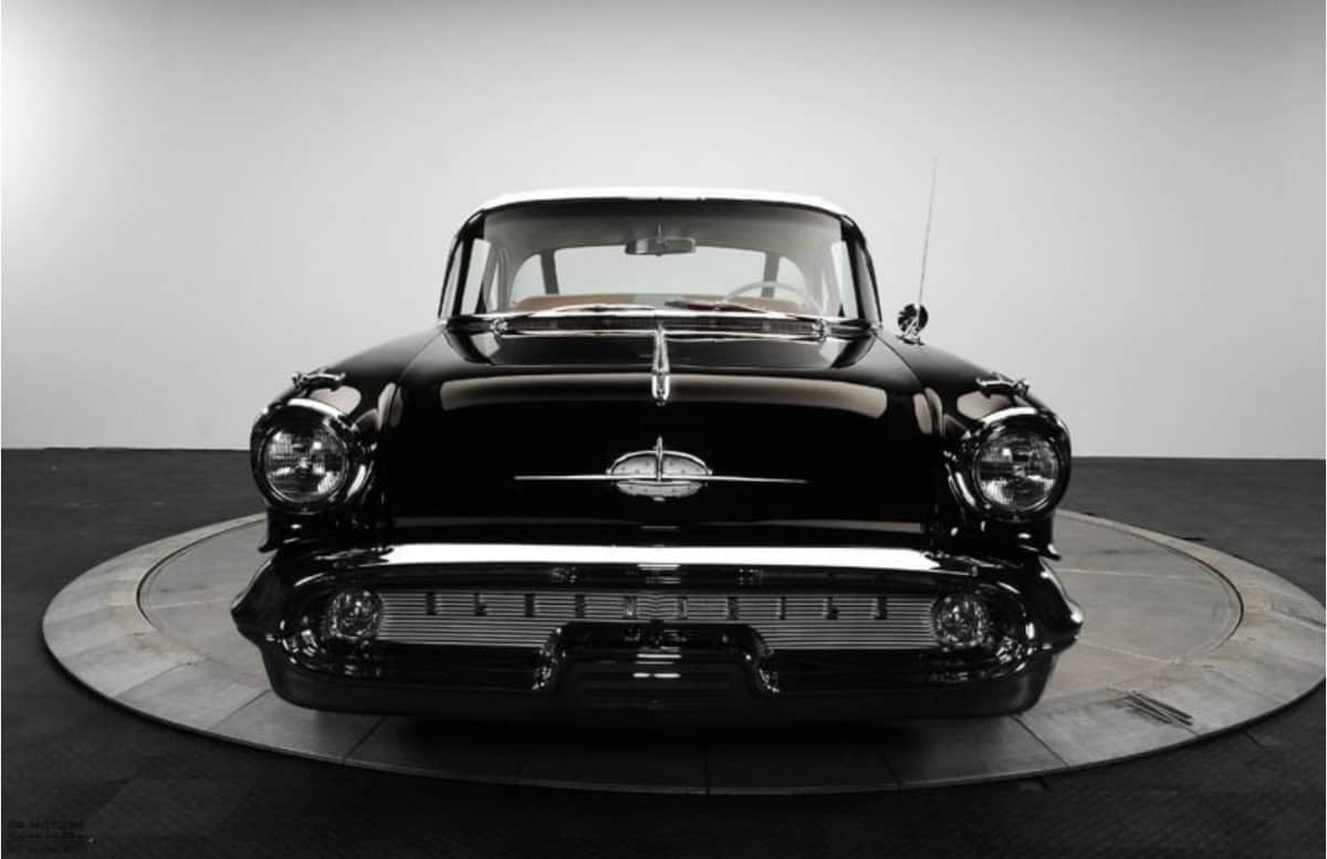 1957-Oldsmobile-Golden-Rocket-88-300hp-3