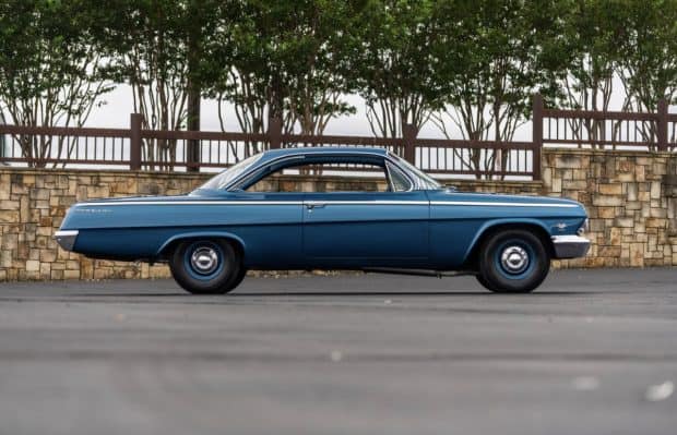 1962-Chevrolet-Bel-Air-BubbleTop-Blue-3
