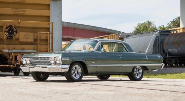 1963-Chevrolet-Impala-SS-Green-5