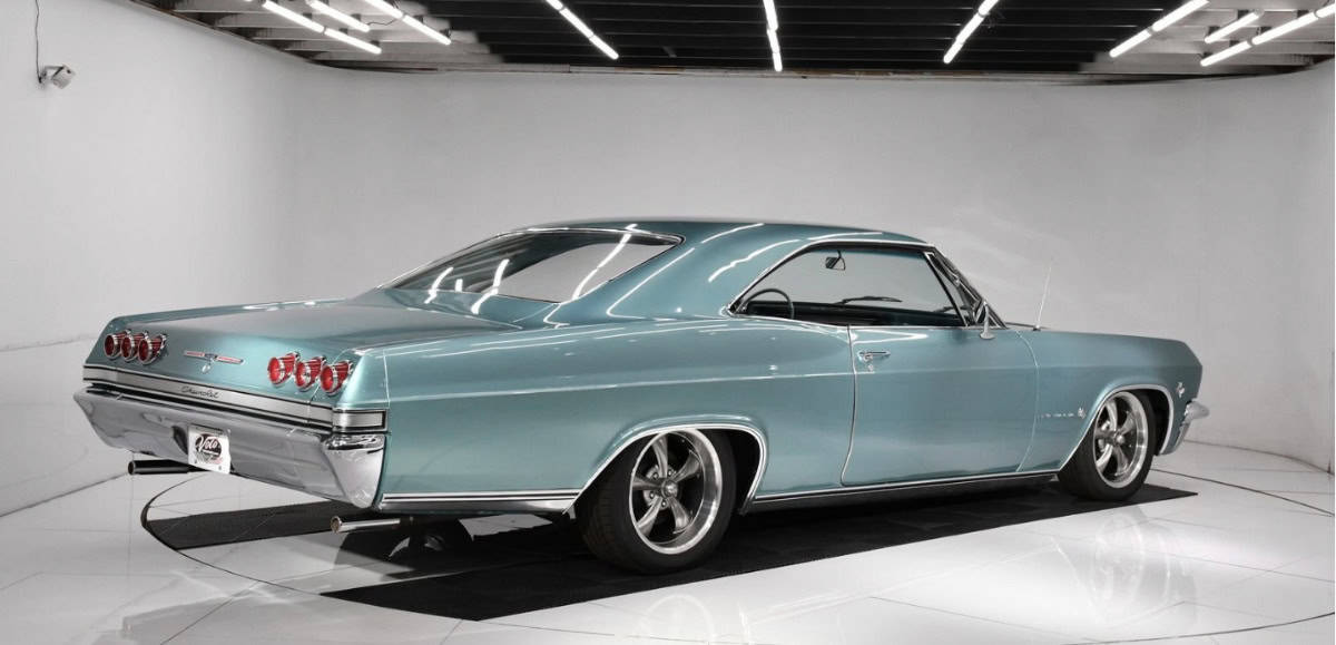 1965-Chevrolet-Impala-2