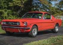1965 Ford Mustang Fastback 289 HP
