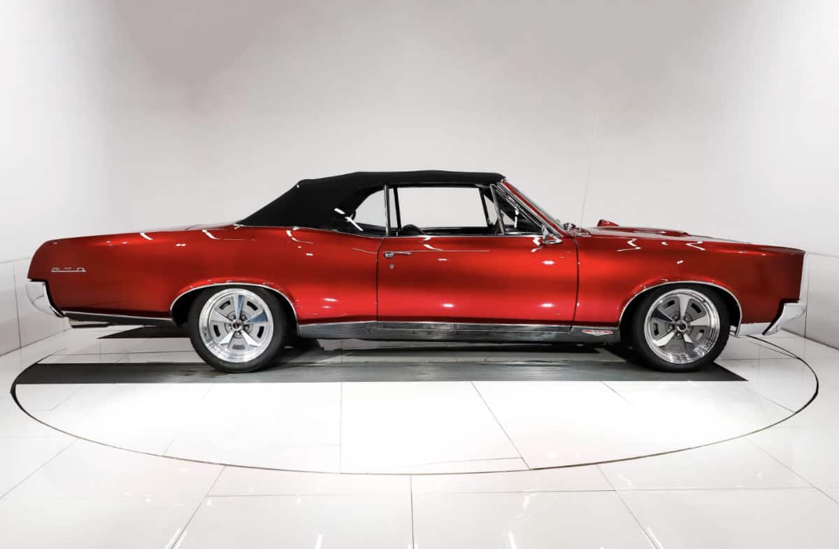 1967 Pontiac GTO - Nostalgic Rides