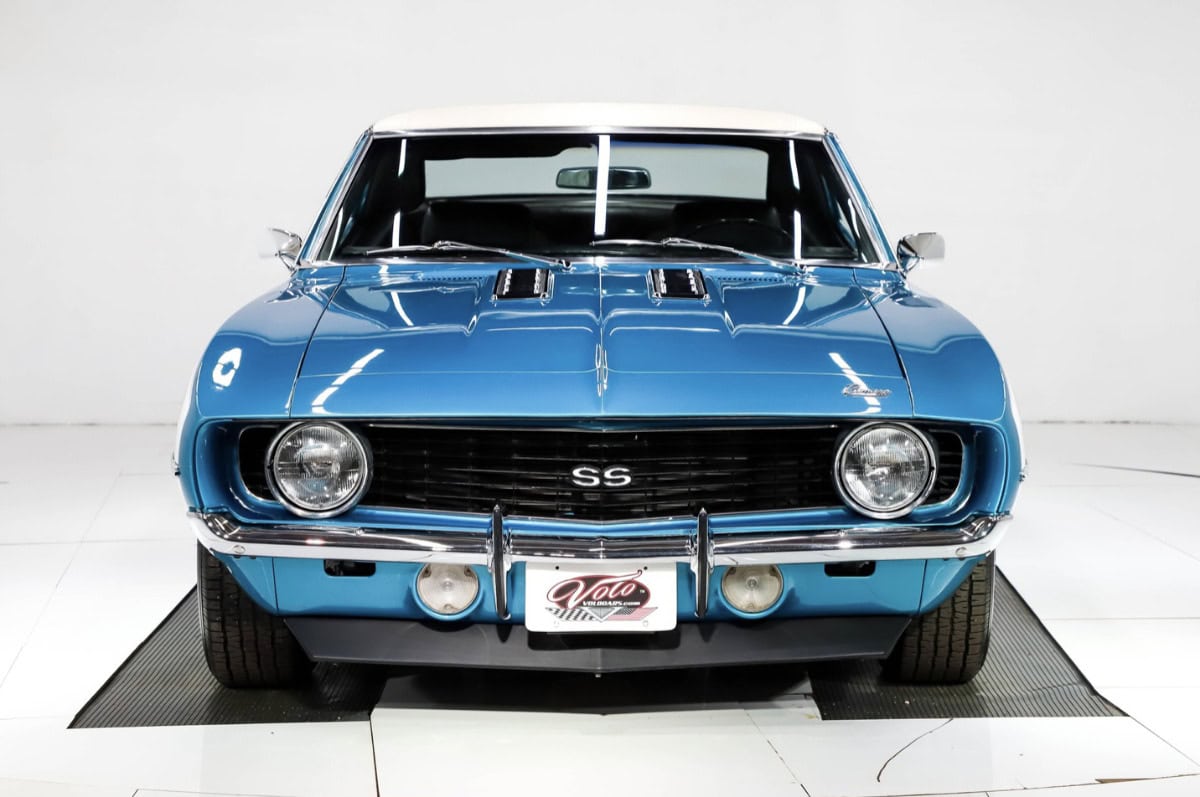 1969-Chevrolet-Camaro-SS-396-3