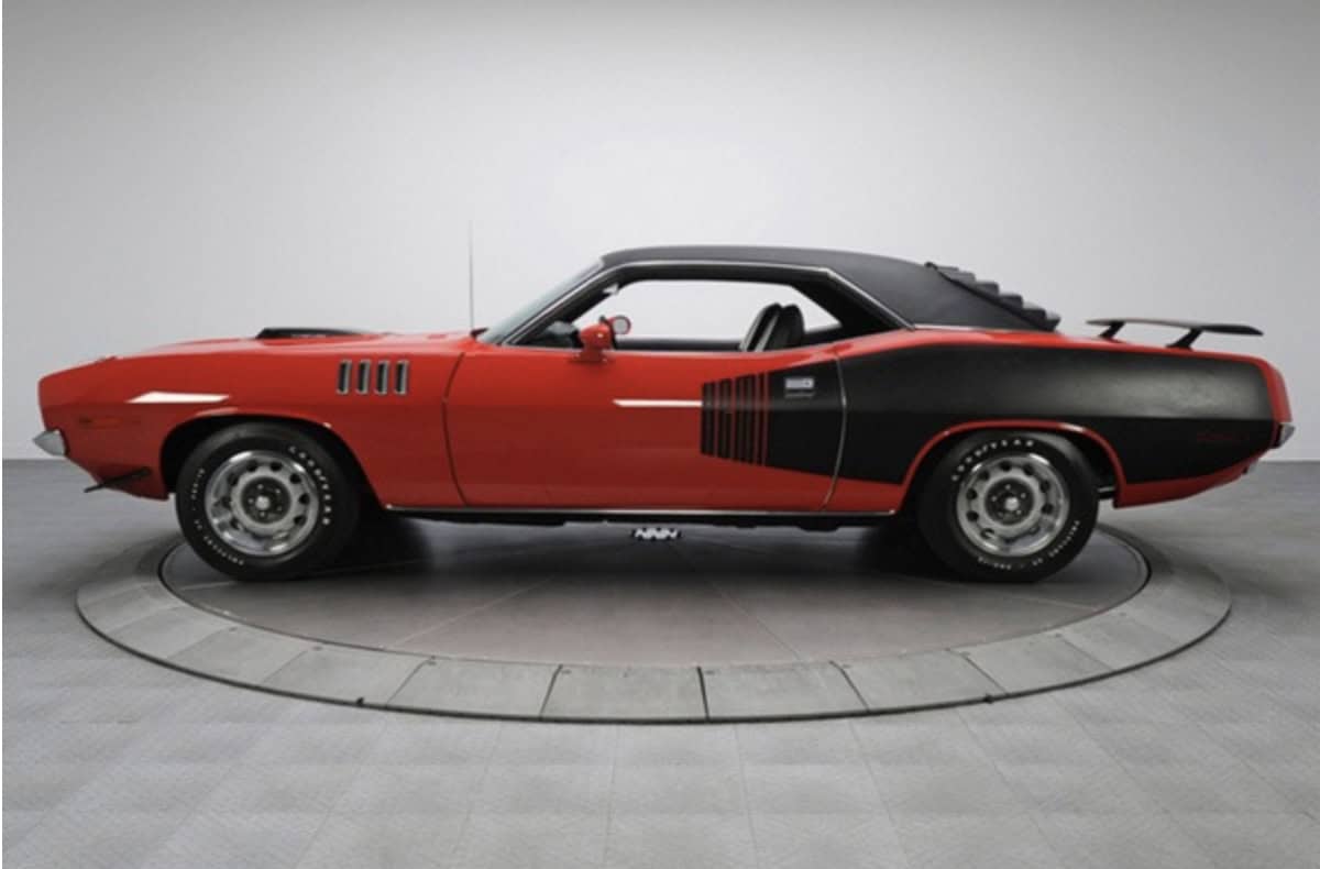 1971-Plymouth-Cuda-2
