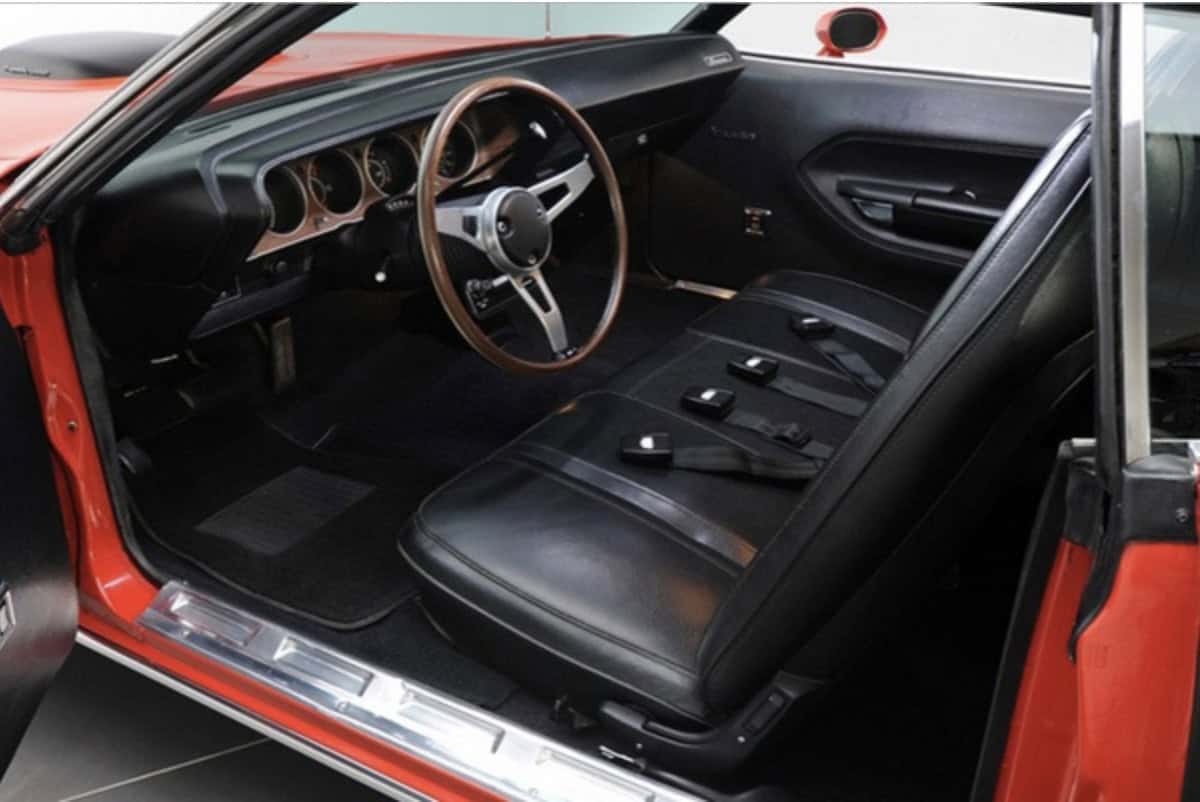 1971-Plymouth-Cuda-5