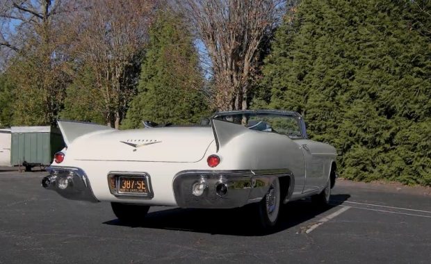1957-Cadillac-Eldorado-Biarritz-White-3