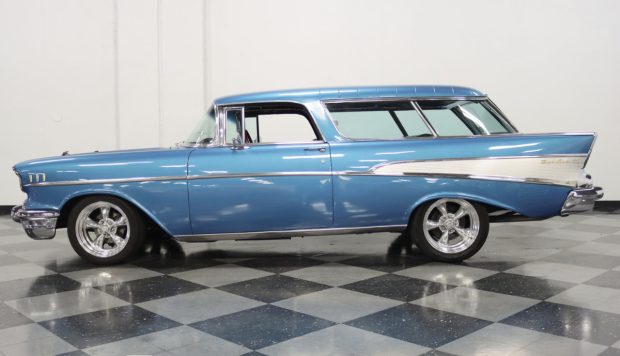 1957-Chevy-Bel-Air-Nomad-Lightblue-2