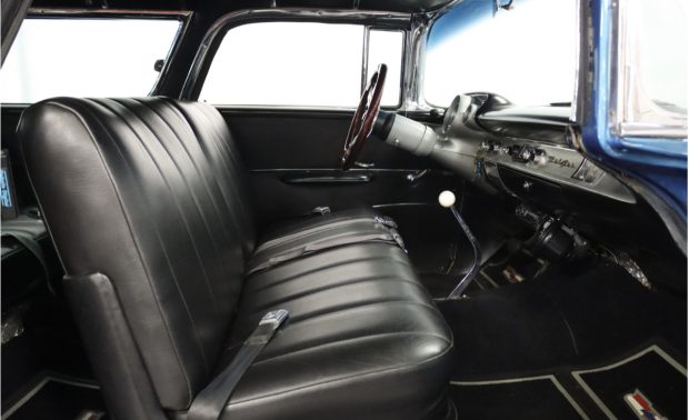 1957-Chevy-Bel-Air-Nomad-Lightblue-4
