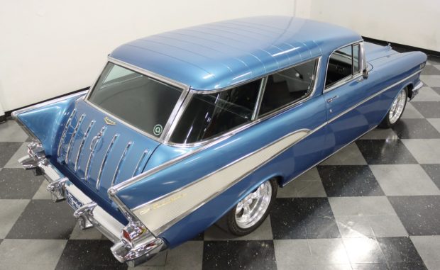 1957-Chevy-Bel-Air-Nomad-Lightblue-6