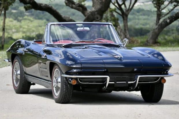 1963-Chevy-Corvette-Convertible-Black-1