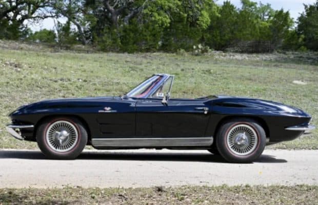 1963-Chevy-Corvette-Convertible-Black-3