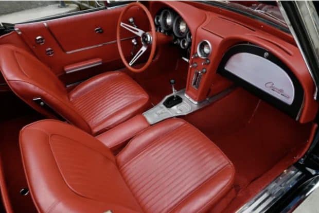 1963-Chevy-Corvette-Convertible-Black-4