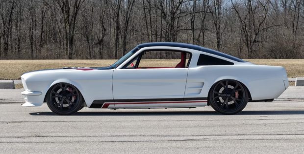 1965-Ford-Mustang-WhiteBlack-2