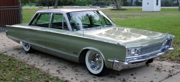1966-Chrysler-New-Yorker