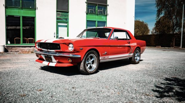 1966-Ford-Mustang-Fastback-Redstripe-1