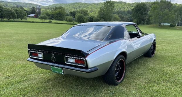 1967-Chevrolet-Camaro-RS-Silver-4