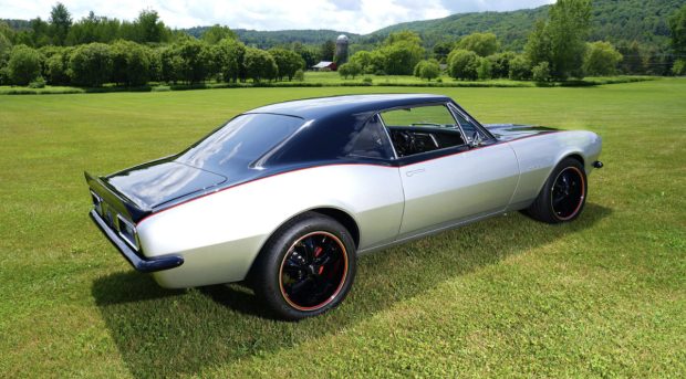 1967-Chevrolet-Camaro-RS-Silver-6